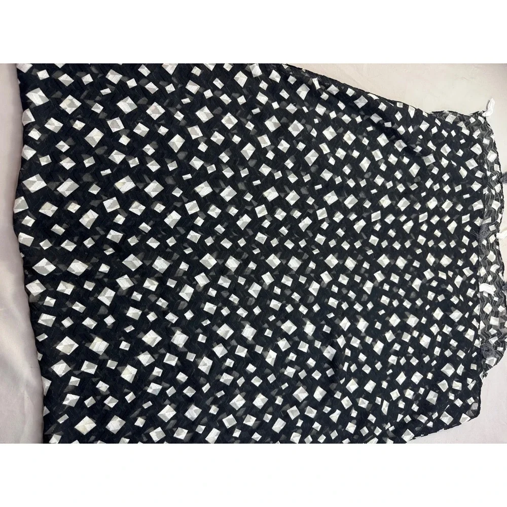 Black White Geometric Diamond Pattern Sheer Scarf with Tassel Trim Long Wrap